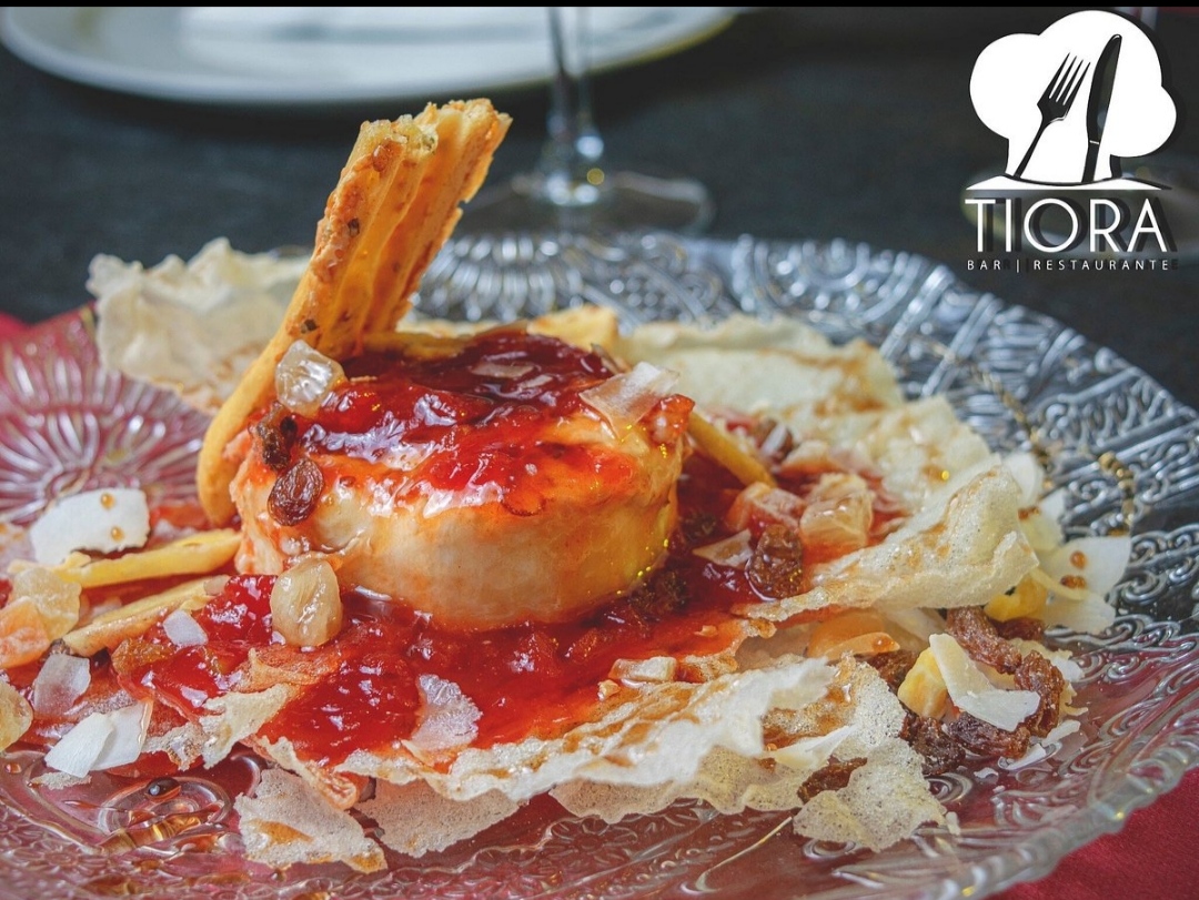 Queso de cabra con mermelada — Bar Tiora